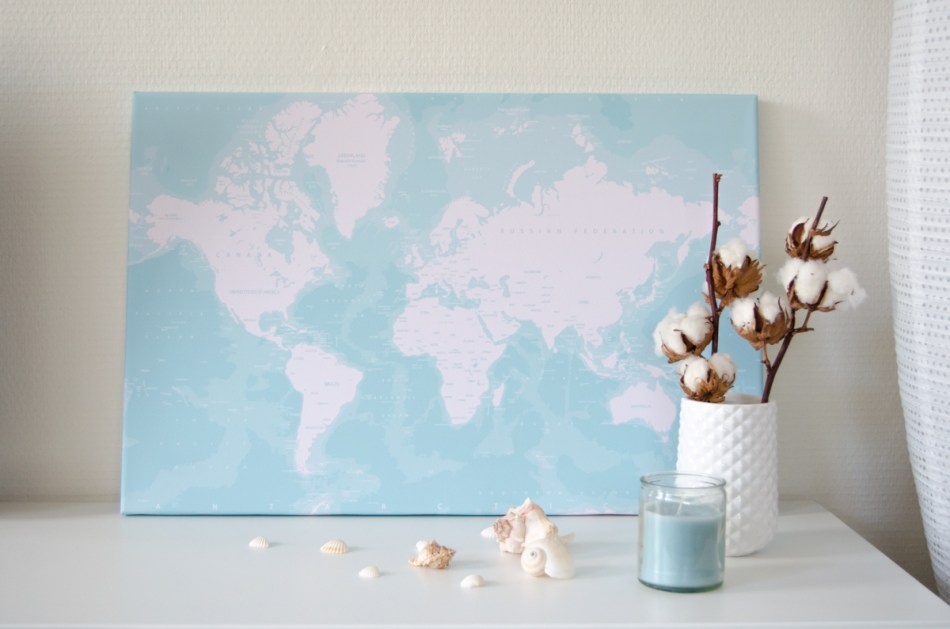 Wereldkaart oceaan schelpen kaars